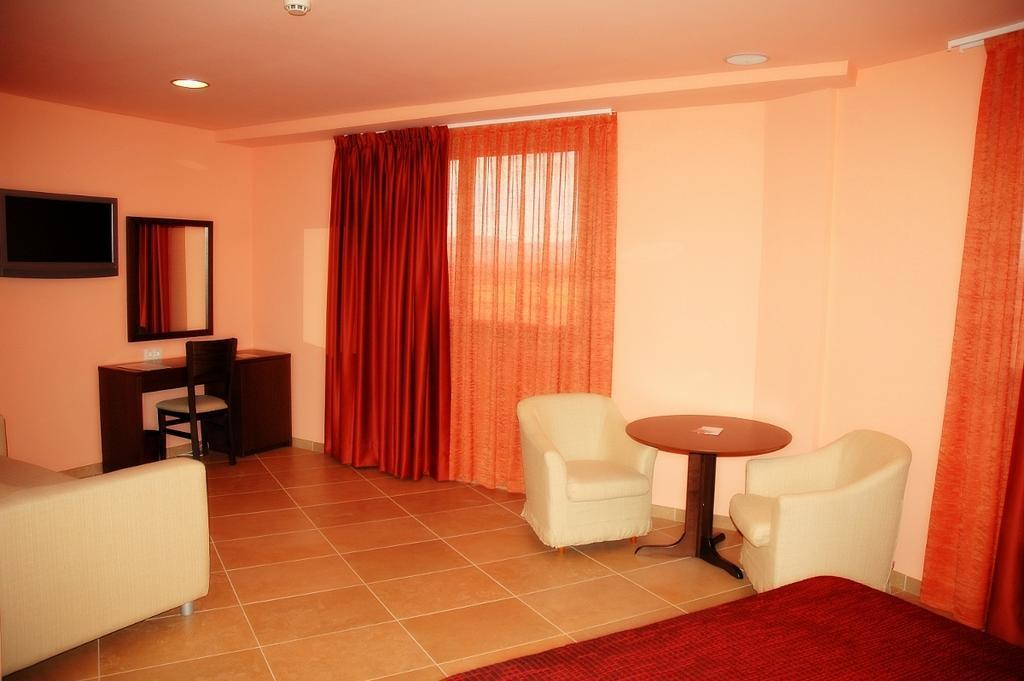 Hotel Salat Resort Les Borges Blanques Rom bilde